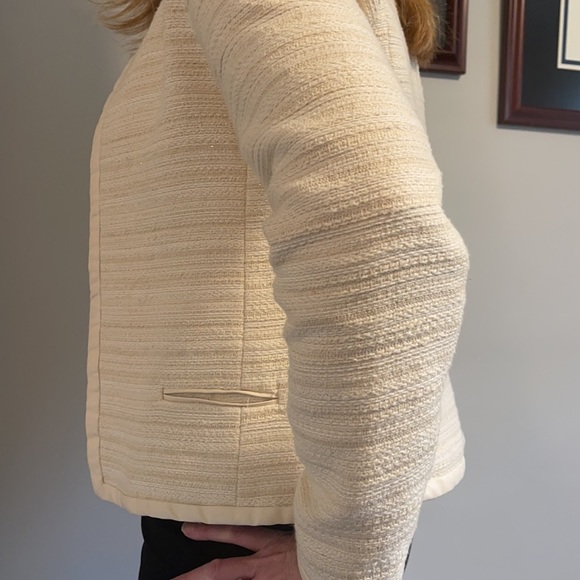 Banana Republic White Tweed Collarless Leather Trim Blazer Size 8 GUC - Picture 3 of 6